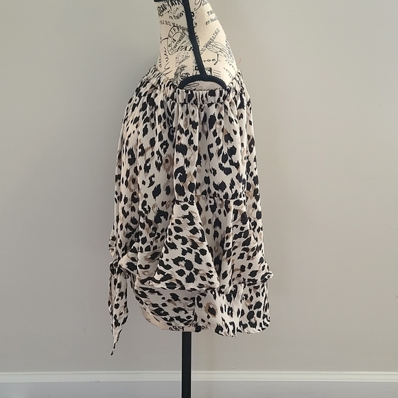 SHE & Sky Top size Large - Picture 3 of 8